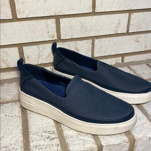 BareTraps Blue Flats Versatile Slip-Ons